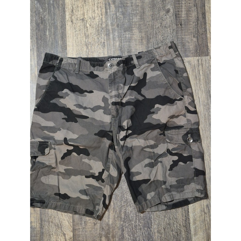 Express Camo Cargo Shorts Men's 36 Gray Black Camouflage Utility Streetwear Y2K